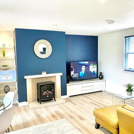 Stylish Central 2 Bedroom Apartment - Free Parking, Free Wifi Оркні Екстер'єр фото