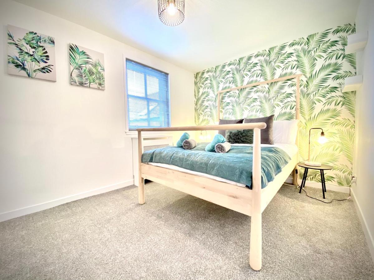 Stylish Central 2 Bedroom Apartment - Free Parking, Free Wifi Оркні Екстер'єр фото